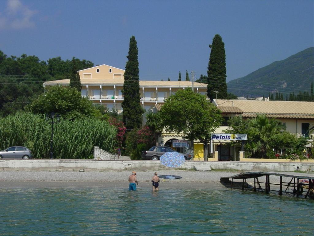 Ipsos Beach Hotel 3* Ýpsos