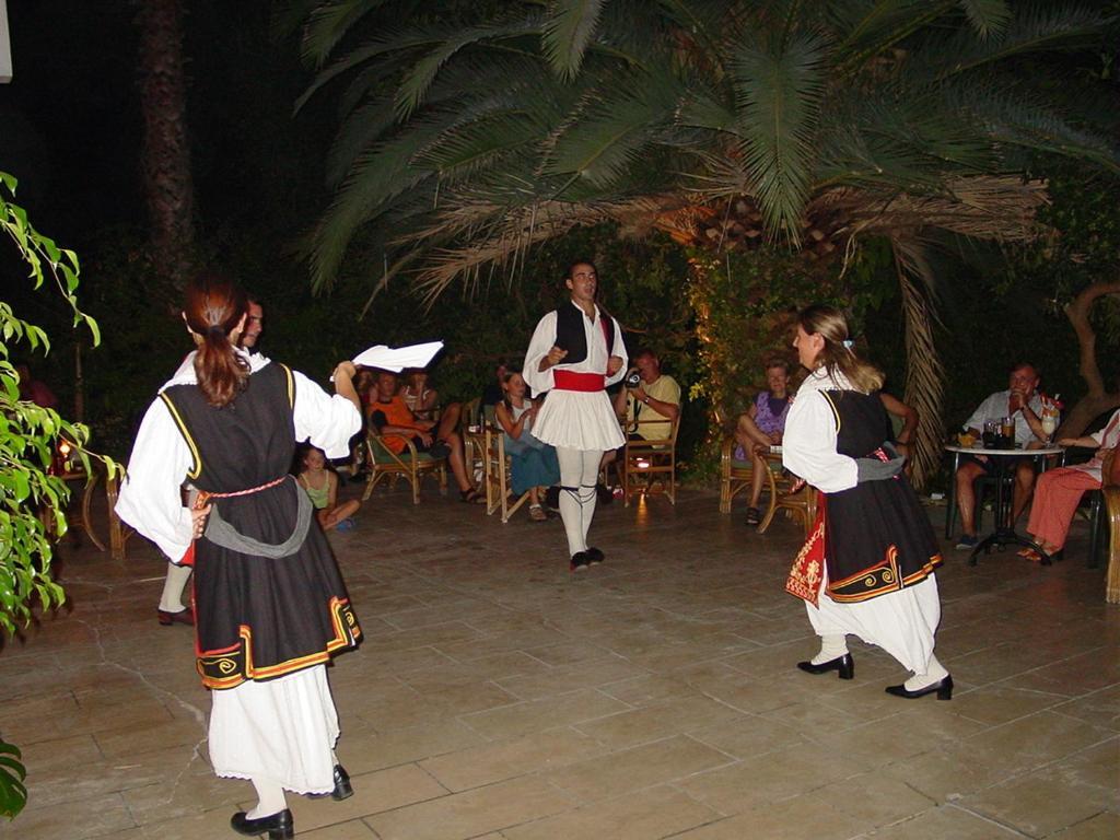 Ipsos Beach Hotel 3*