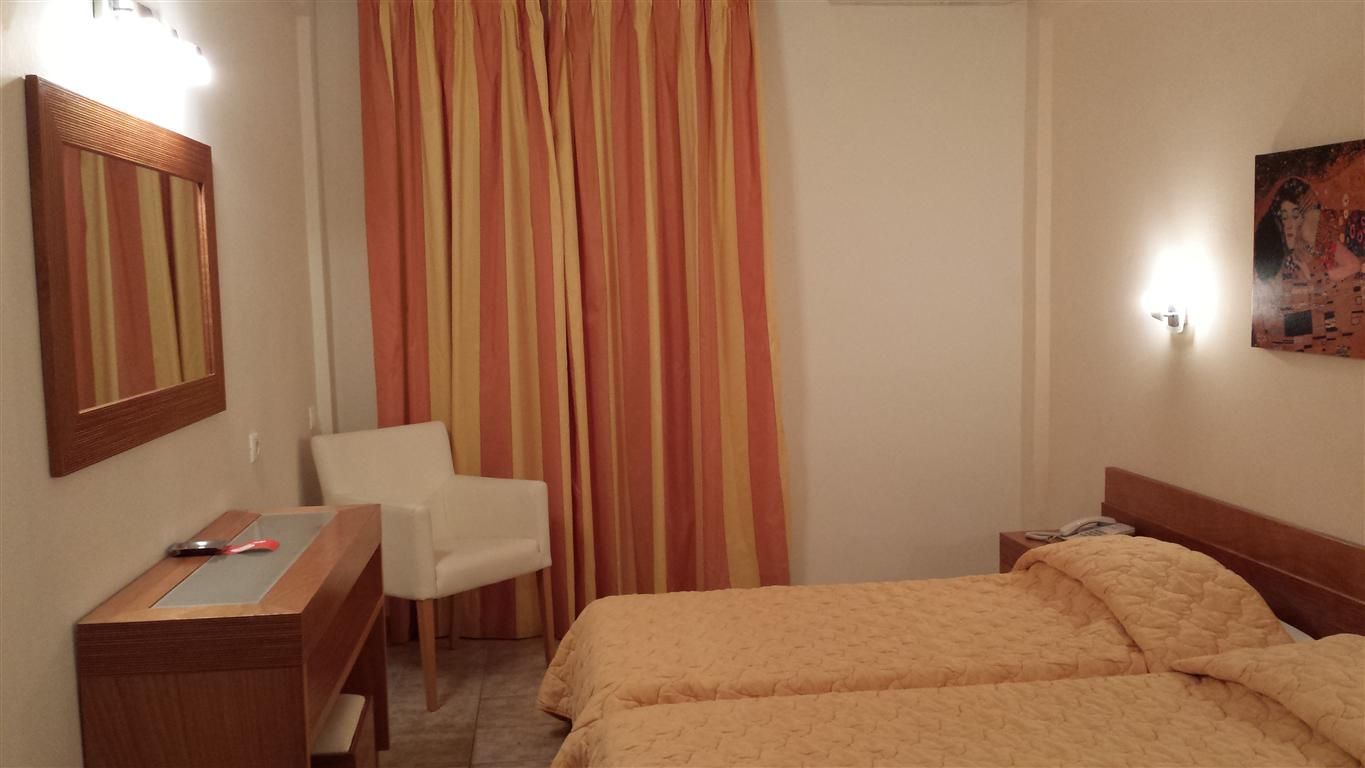 Hotel Ipsos Beach Hotel 3*